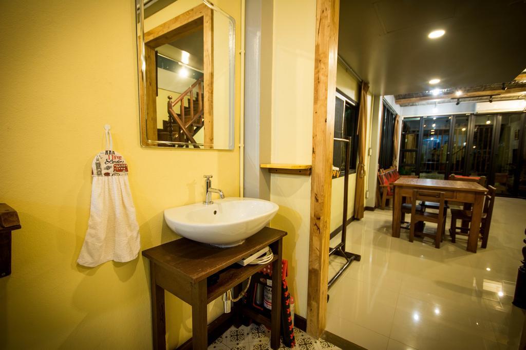 Вилла The Corner'S Unique House Чиангмай Экстерьер фото