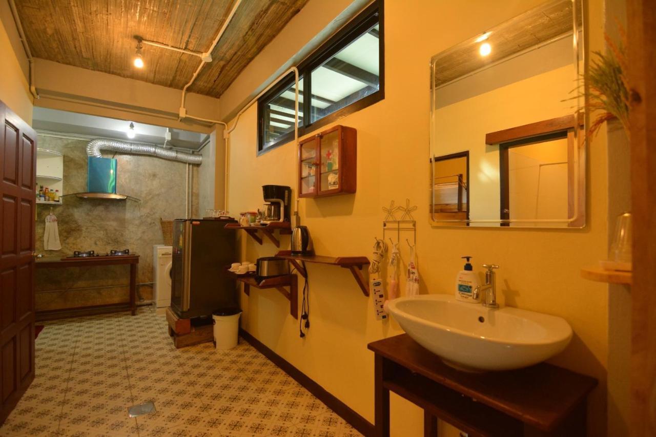 Вилла The Corner'S Unique House Чиангмай Экстерьер фото