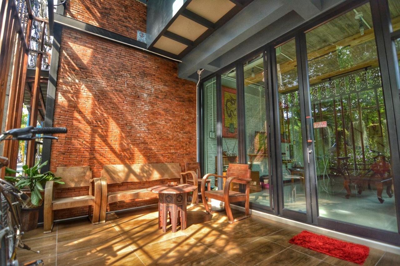 Вилла The Corner'S Unique House Чиангмай Экстерьер фото